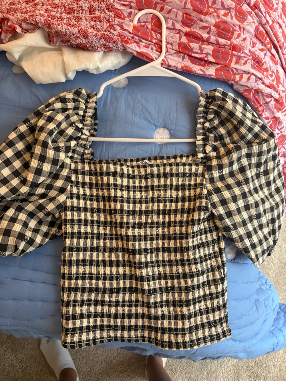 Steve Madden Black & White Gingham Puff-Sleeve Smocked Women's Top